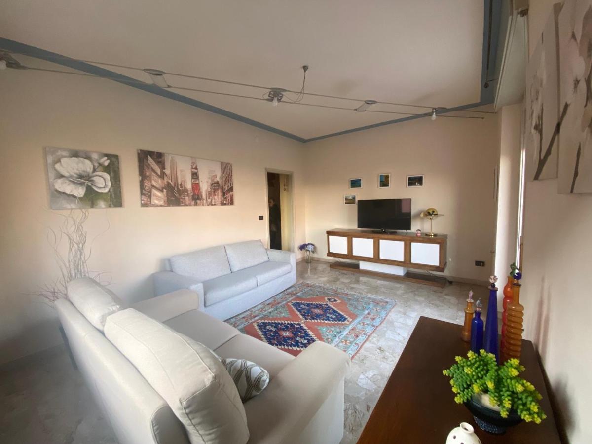 La Casa Di Marta Apartment Valeggio sul Mincio Exterior foto